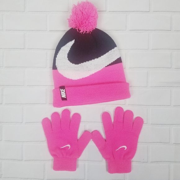 Nike Other - Girls Youth Size Nike hat and gloves set